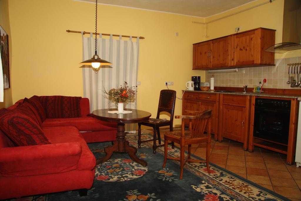 Poncet'Sches Herrenhaus Drezda Szoba fotó